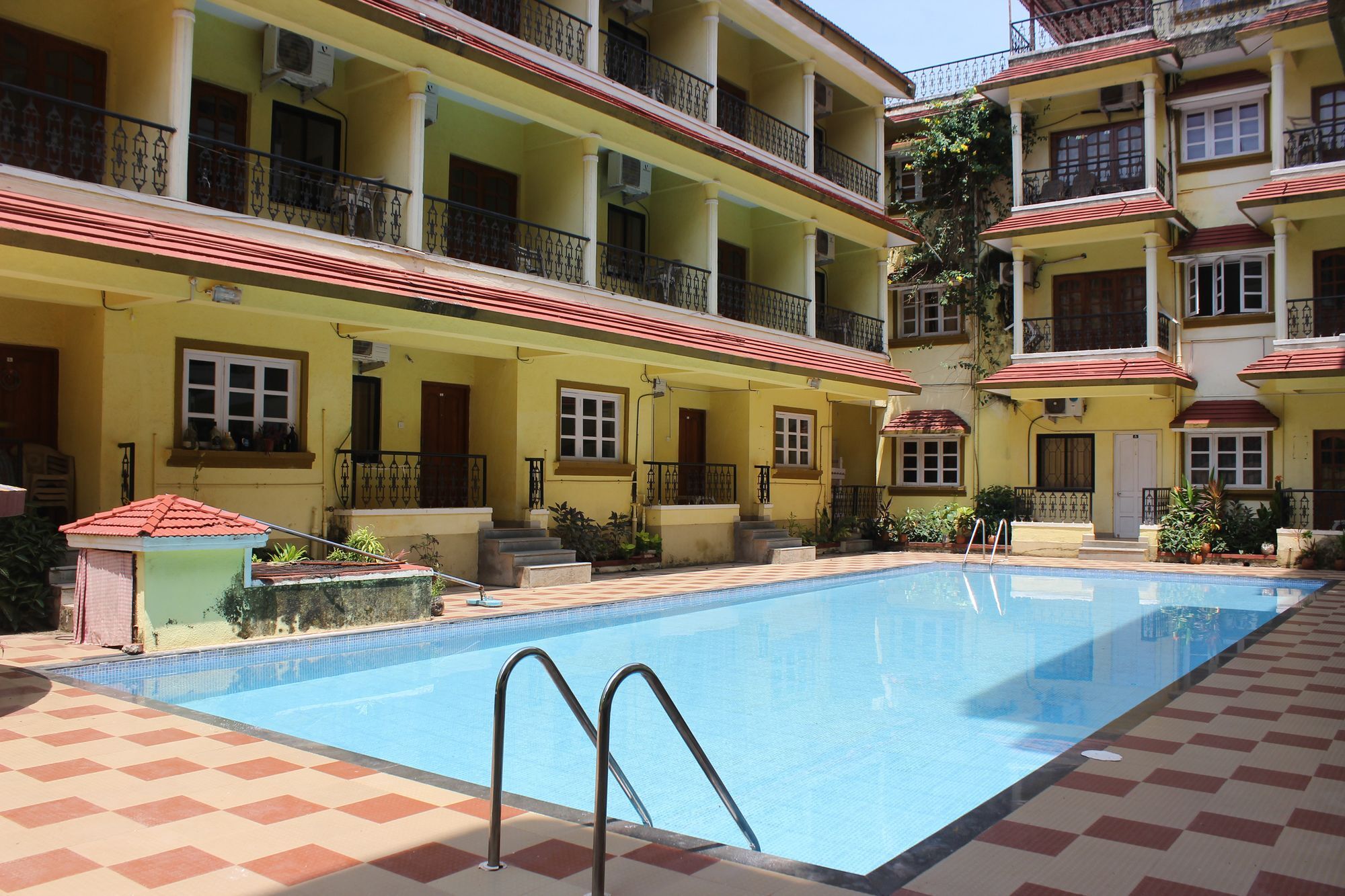 Oyo 7333 V Palms Otel Candolim Dış mekan fotoğraf