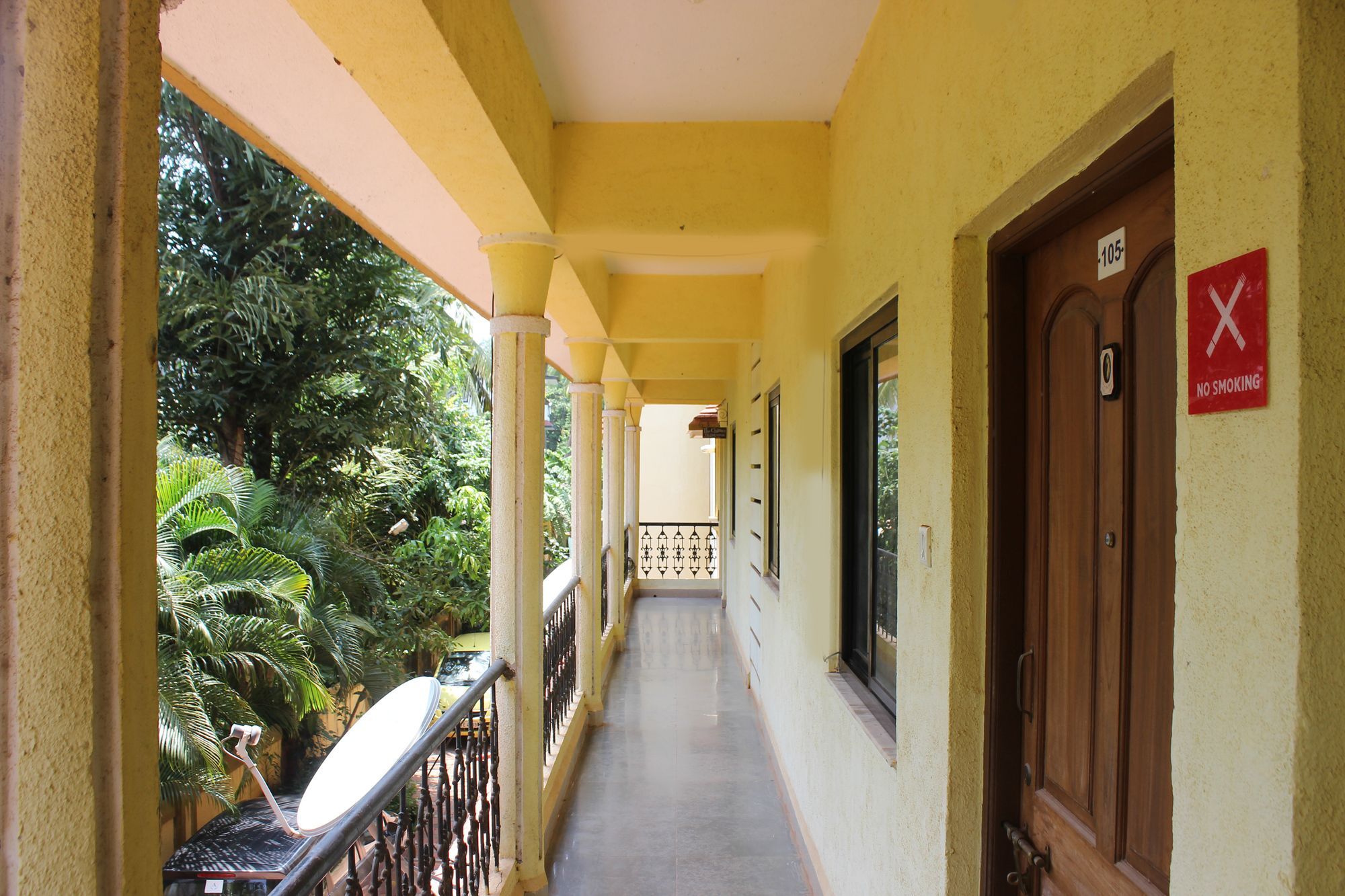 Oyo 7333 V Palms Otel Candolim Dış mekan fotoğraf